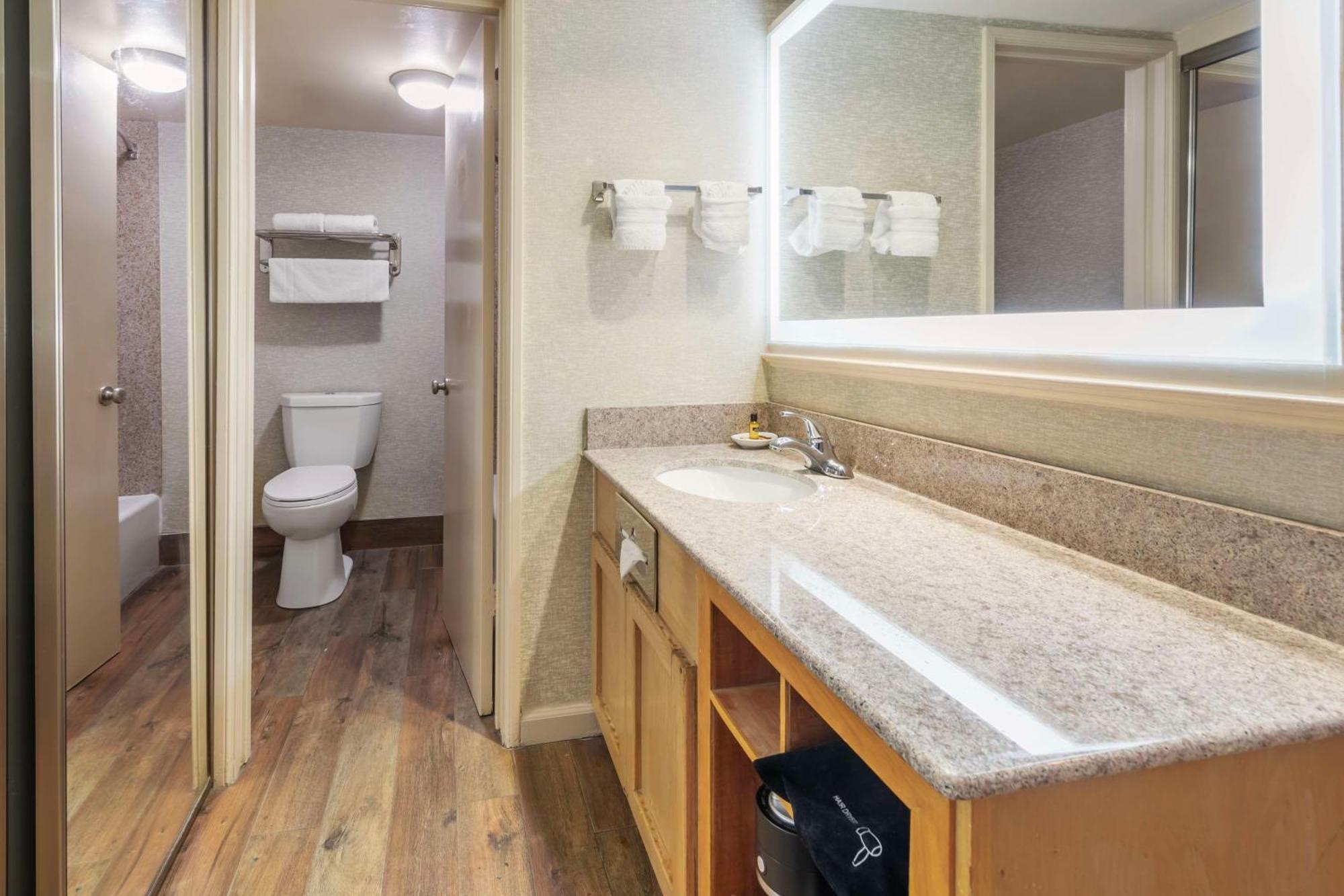 Best Western Plus Hill House Bakersfield Exteriör bild
